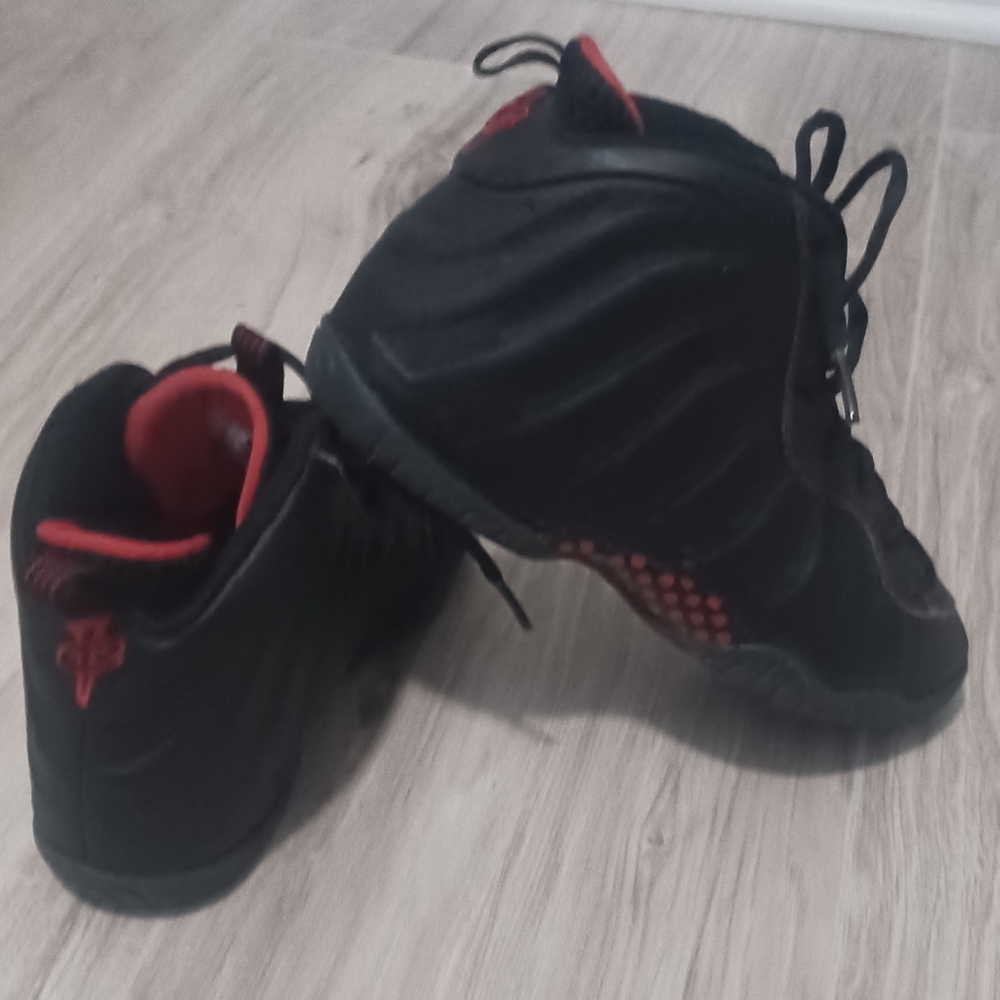 Red and black great condition foamposites